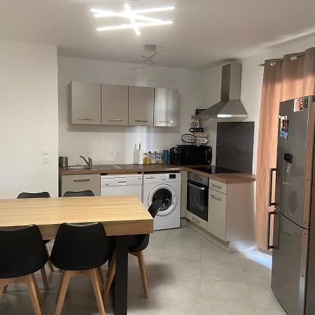 Appartement T2, résidence au calme. Parking privé Marseille Extérieur photo